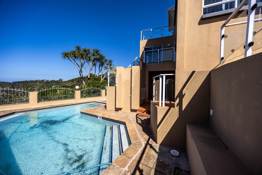 5 Bedroom Property for Sale in Gonubie North Eastern Cape